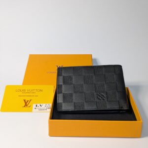 LV Men Wallet Textured Black ( Made in Italy )